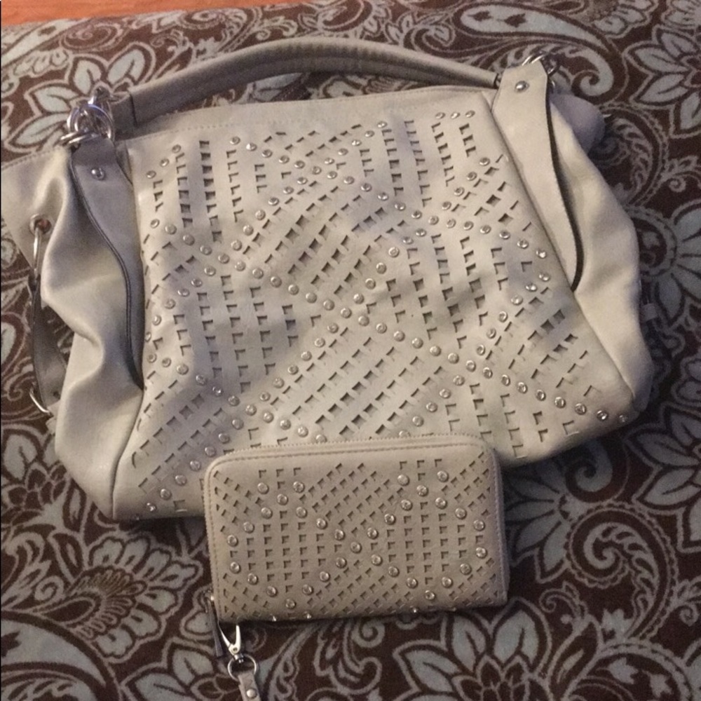 Buckle purse with matching wallet